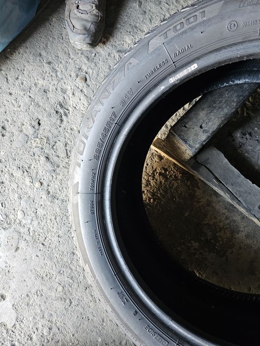 2 anvelope vara 225 45 17 Bridgestone