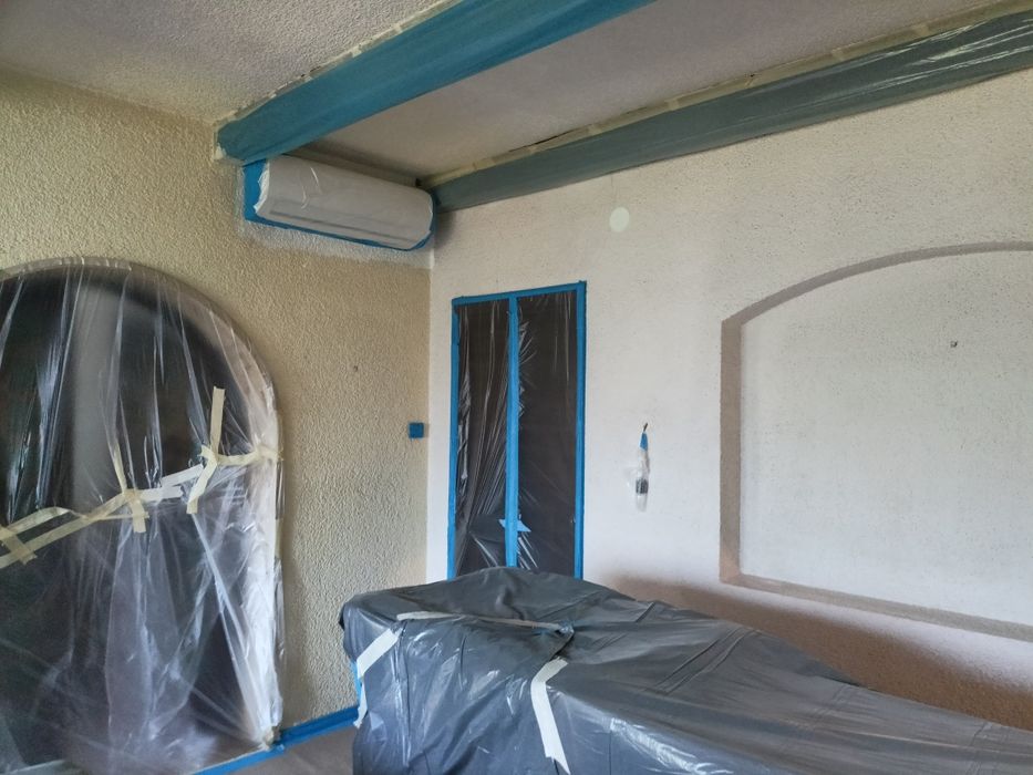 Zugrav/ Vopsea lavabila cu pompa Airless sau trafalet