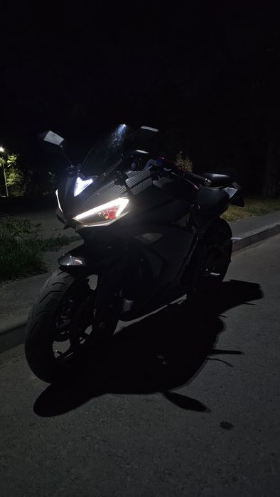Электромотоцикл Yamaha r6