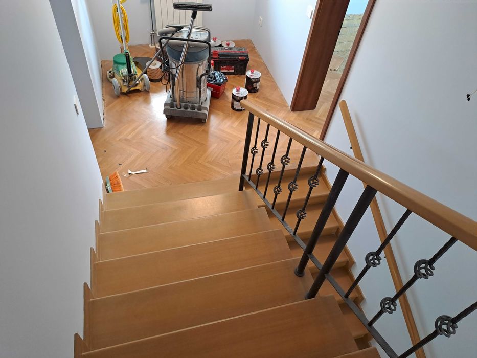 Циклене и лакиране на паркет София от 18 лв. кв.м.