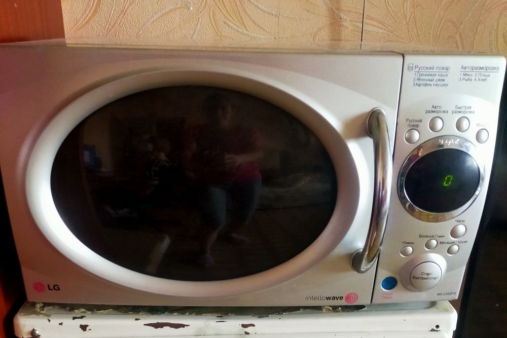 Микроволновка LG