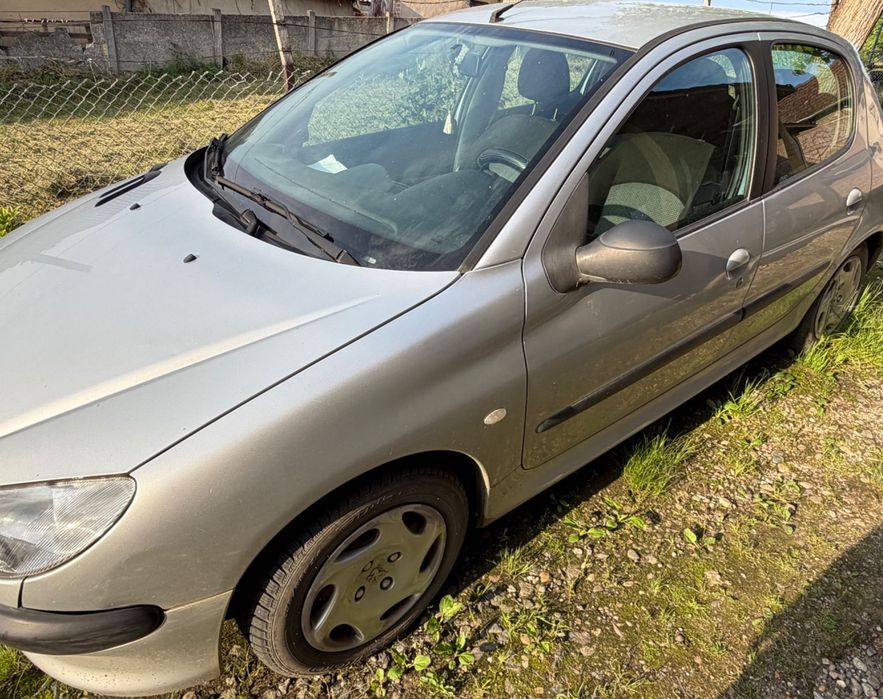 Vând Peugeot 206