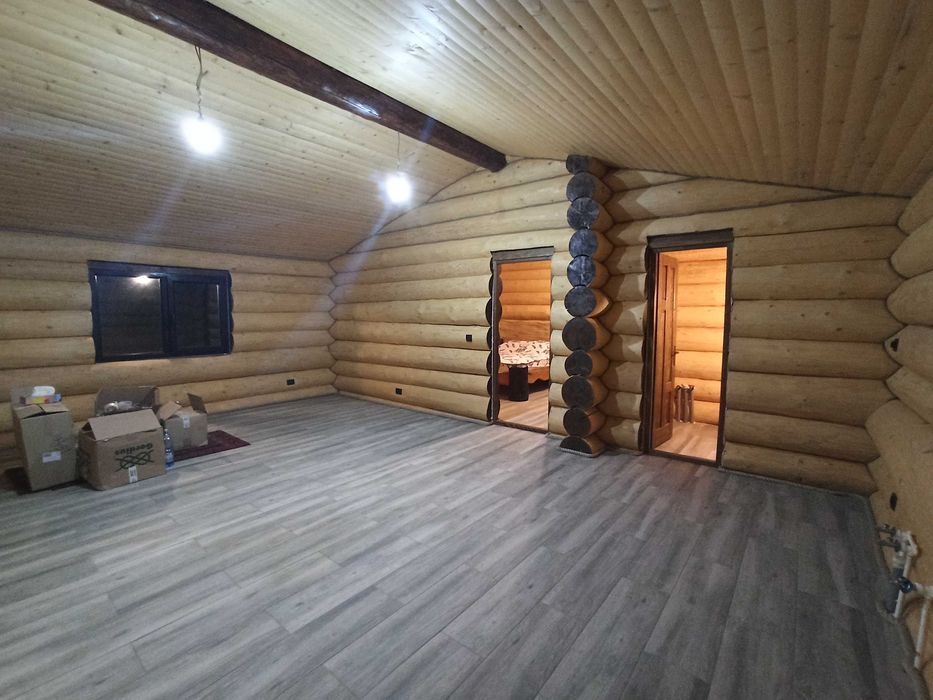 Casă de vacanță din lemn rotund, în Bucovina – comuna  Panaci, Coverca