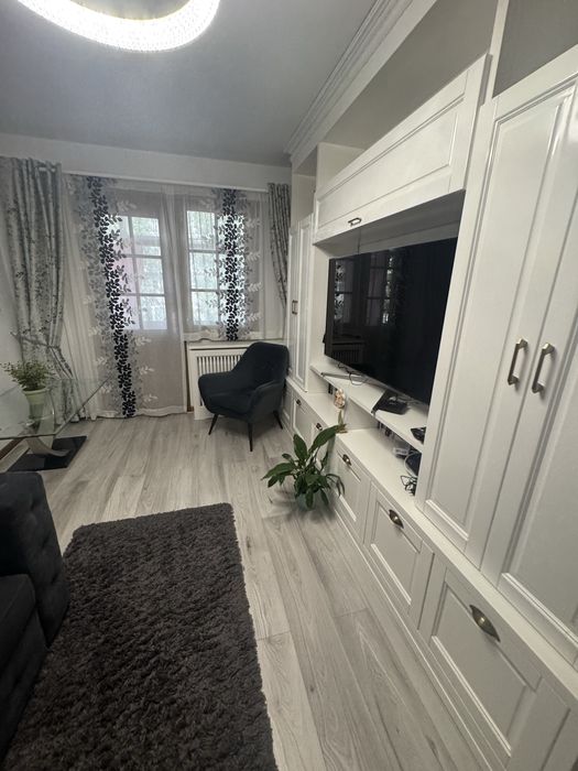 Inchiriez apartament cu 2 camere