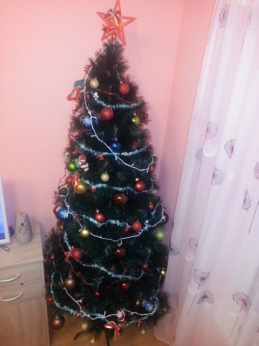 Vând brad artificial