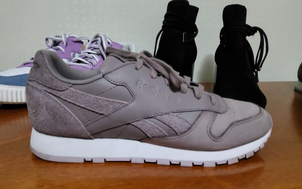 Продам женскую обувь