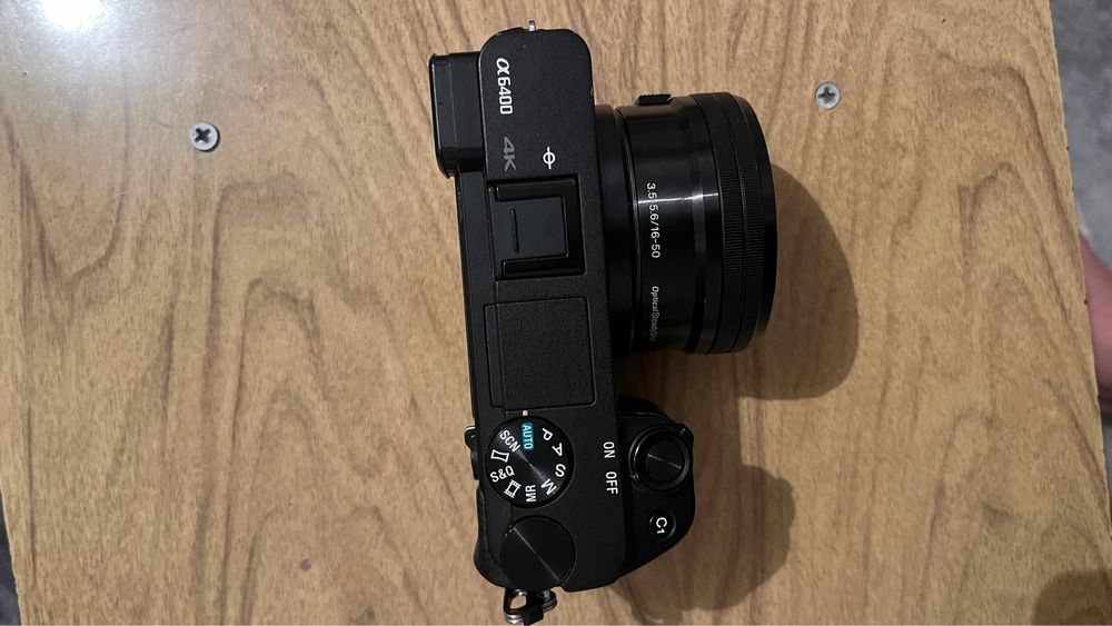 Sony A6400 в отличном состояний