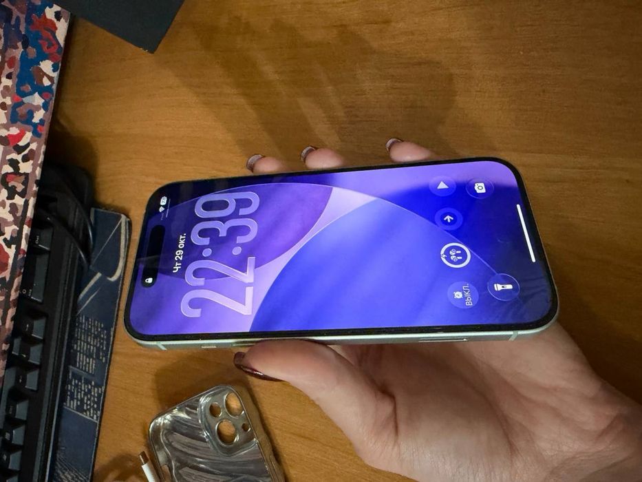 Продам iphone 15