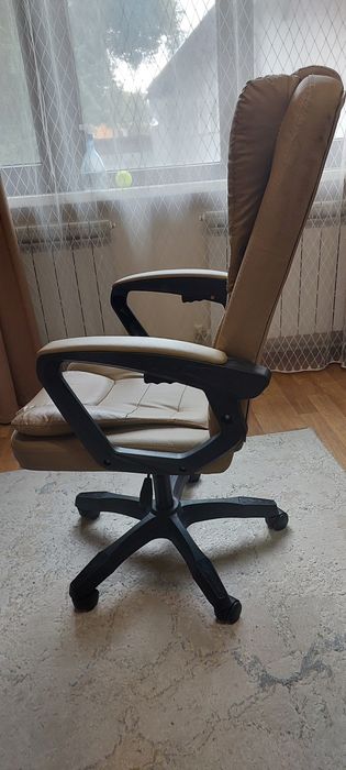 Компьютерное кресло