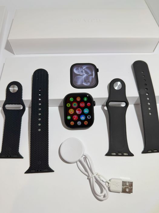 Смарт часовник Apple Watch Series 8 Style + аксесоари