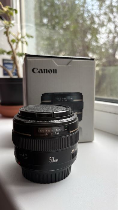 Продам объектив canon EF 50 mm 1.4