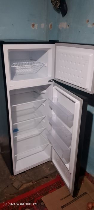 Продам Холодильник новый