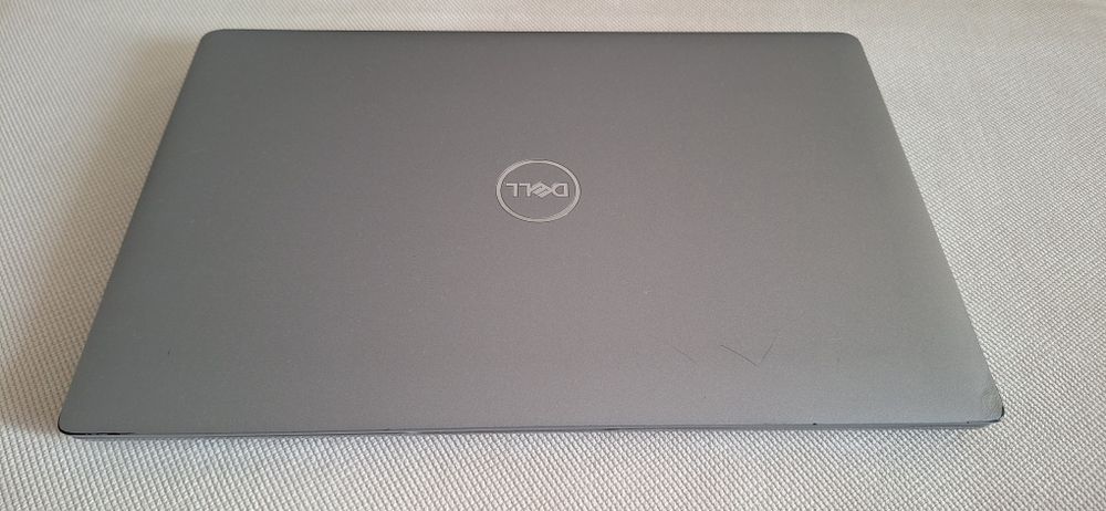 Dell Latitude 5421 cu accesorii incluse