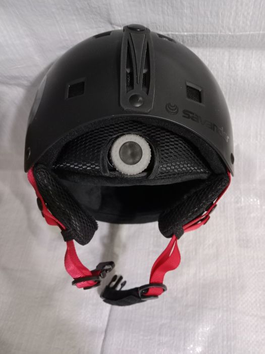 Продается горнолыжный шлем