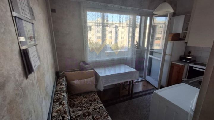 Продава се Двустаен апартамент в Бургас, Славейков - 60 кв.м за 1850 €/кв.м - Снимка #2