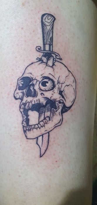 Execut tauaje, tattoo