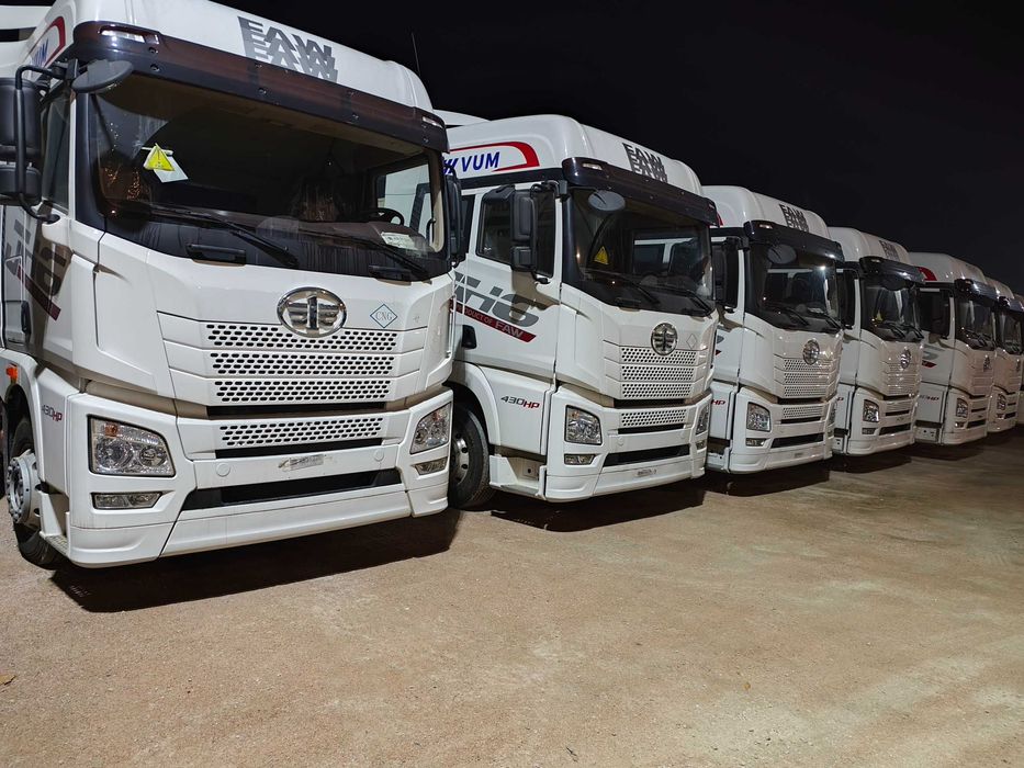 Седельный тягач FAW JH6 4x2 CNG (на метане)