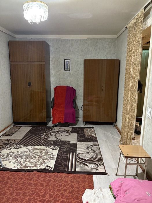 Сдаётся квартира на Чиланзаре 1квартале 1комнатная семье парням 330