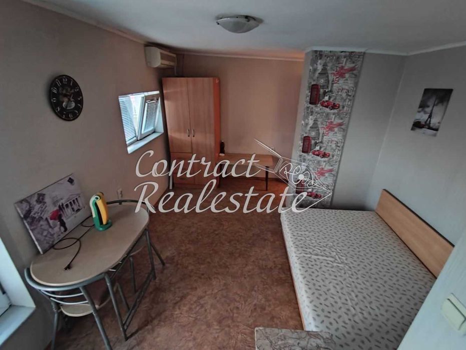 Дава се под наем Едностаен апартамент в Варна, Център - 30 кв.м за 153 € - Снимка #2