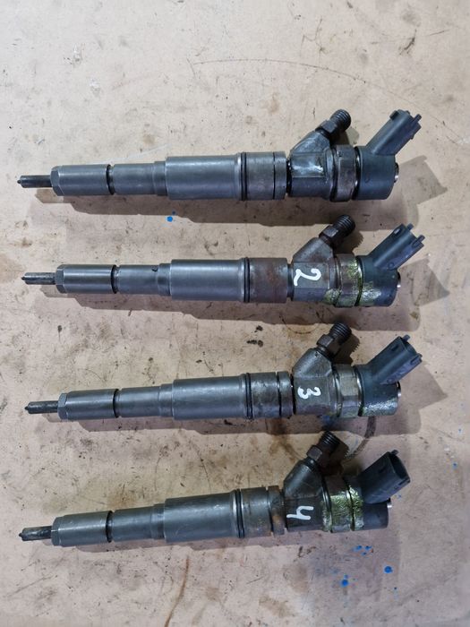 Injectoare Freelander 2.0 Td4 2005 cod 0445110049