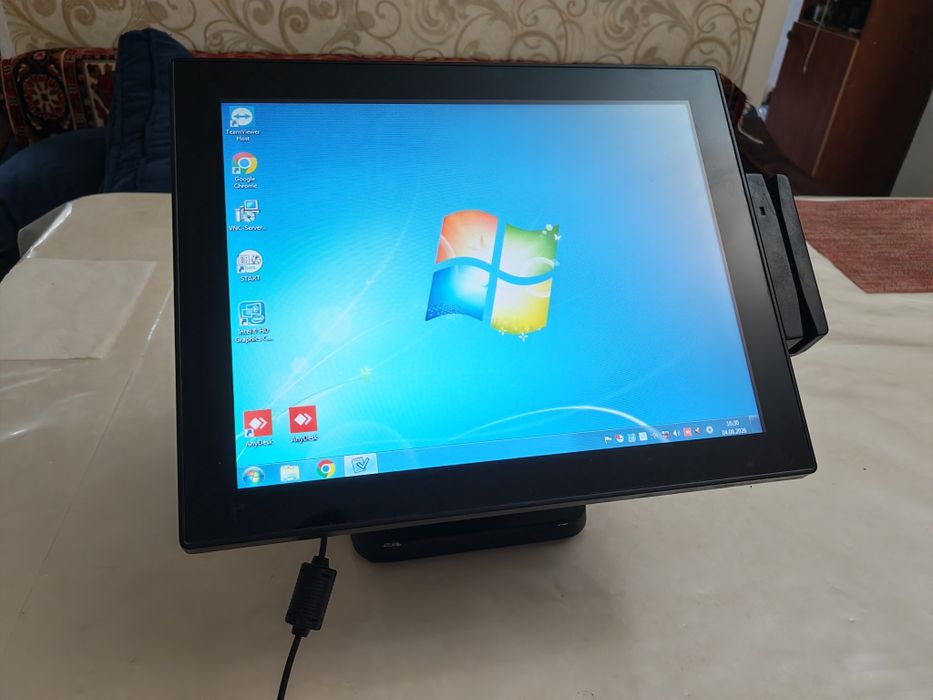 Сенсорный моноблок 4/64 windows 10