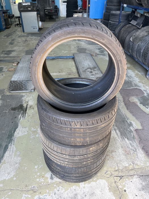 Продам резину 255/35/19