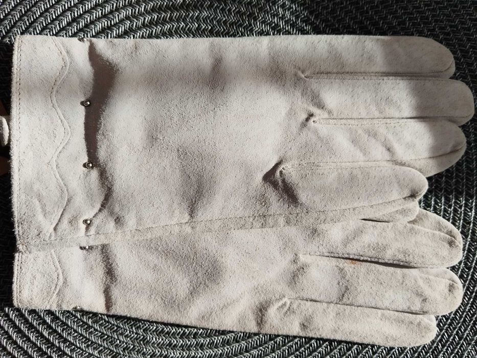 Нови дамски ръкавици естествен велур