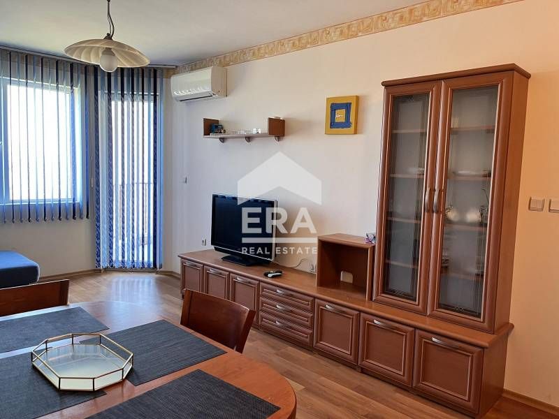 Тристаен обзаведен апартамент под наем в м-ст Ален Мак област Варна