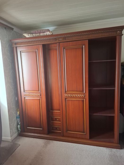 Спальний гарнитур