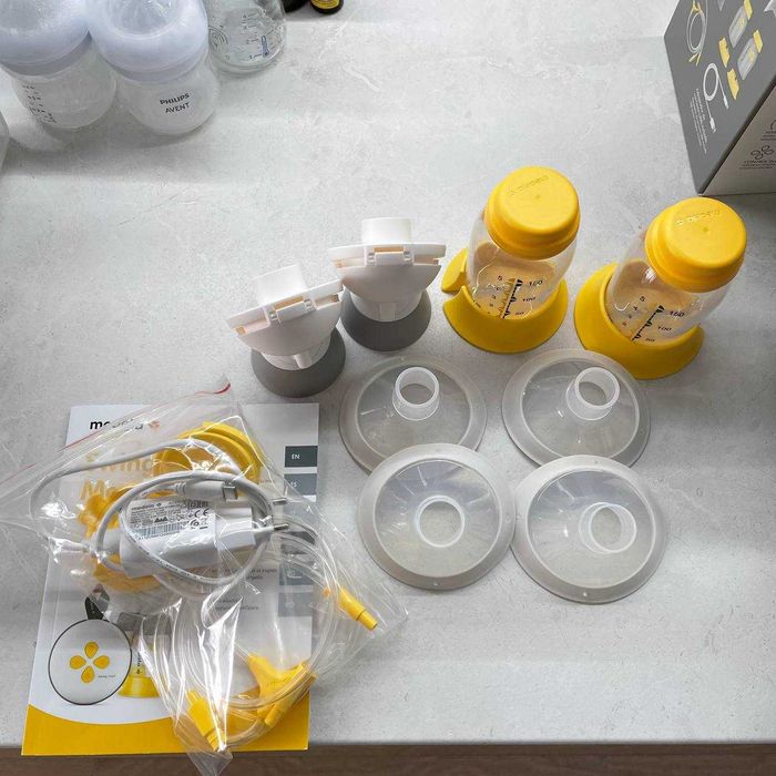 Medela Електрическа двойна двуфазна помпа за кърма Swing Maxi Flex