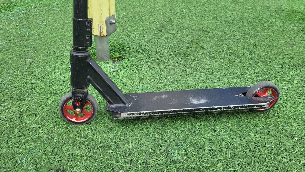 Самокат трюковой