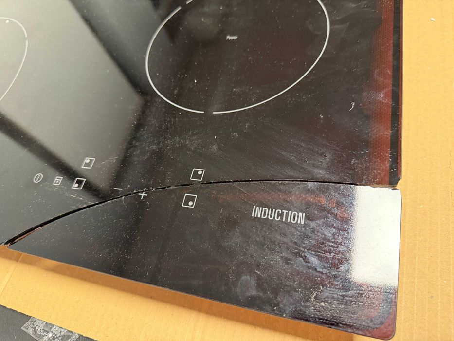 Plita inductie Electrolux EIT60428C, functionala, sticla sparta