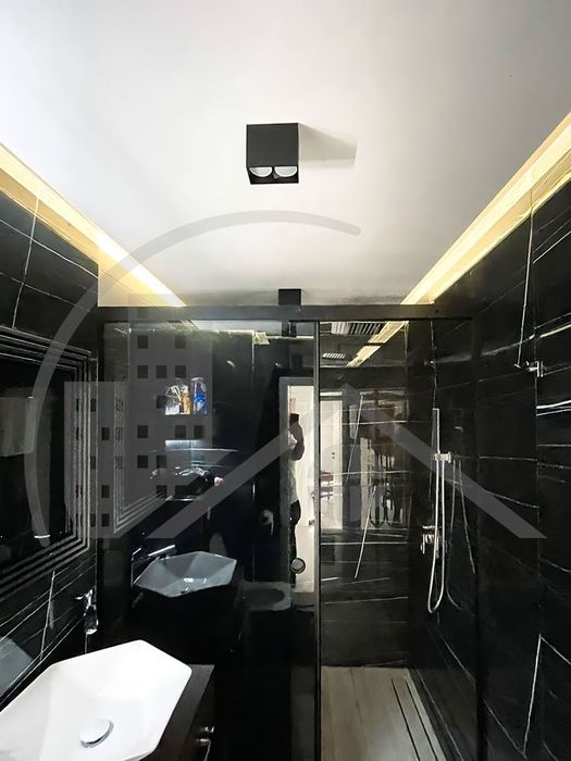 Продава се Тристаен апартамент в Варна, Чайка - 130 кв.м за 2924 €/кв.м - Снимка #12