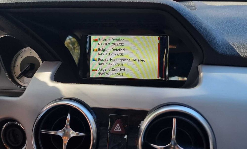 Карти навигация, навигационни карти за Мерцедес BECKER Map Pilot 2023
