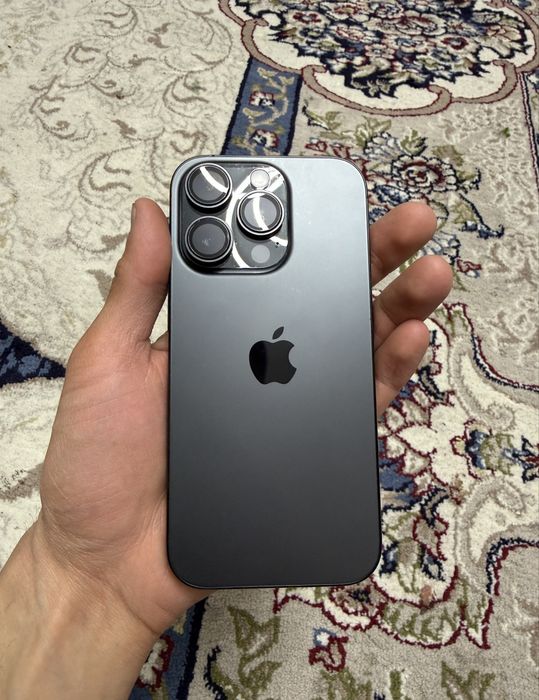 Продаётся Apple iPhone 16 Pro 512 GB.