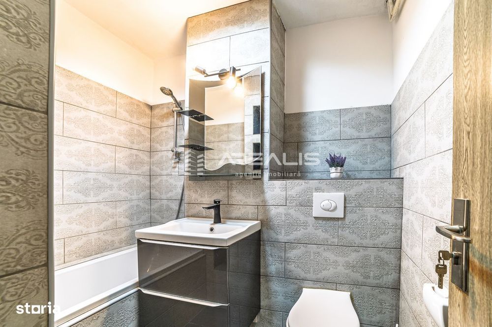 Apartament 3 camere tip Samantha, zona Polivalentă