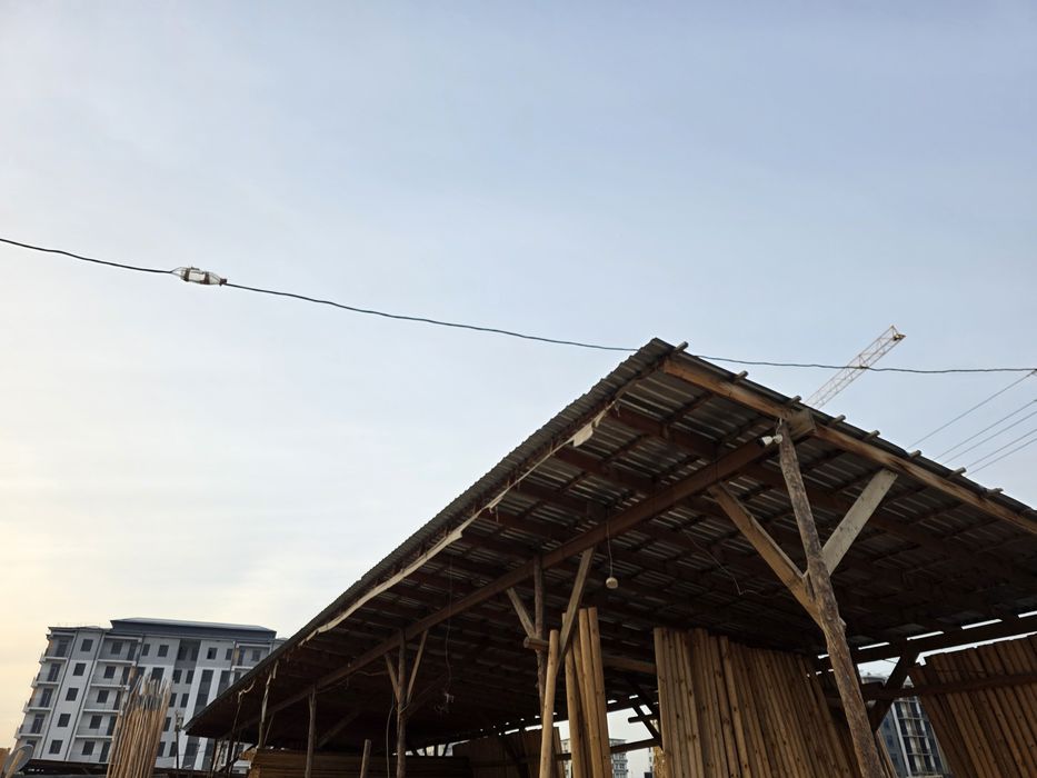 Тайор навес сотилади