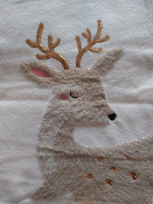 2 джемпера  для девочки новые . Размер 146 и 122.