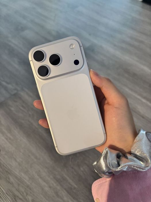 Apple iPhone 17 Pro Max 256Gb серебристый