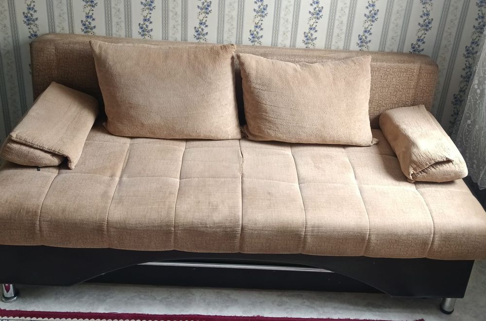 Срочно продам тахту.