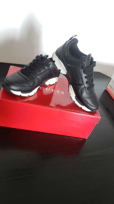 Adidasi GUESS - ca noi