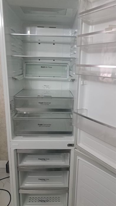 Холодильник LG Linear Compressor