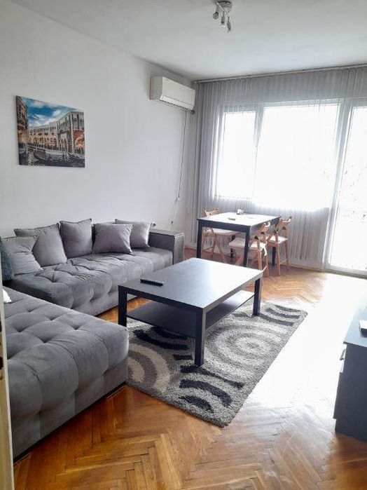 Дава се под наем Двустаен апартамент в Варна, Чайка - 65 кв.м за 598.23 € - Снимка #1