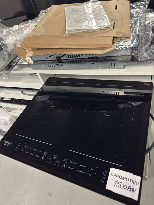 Plită incorporabilă pe inducţie Hotpoint HS5160C NE