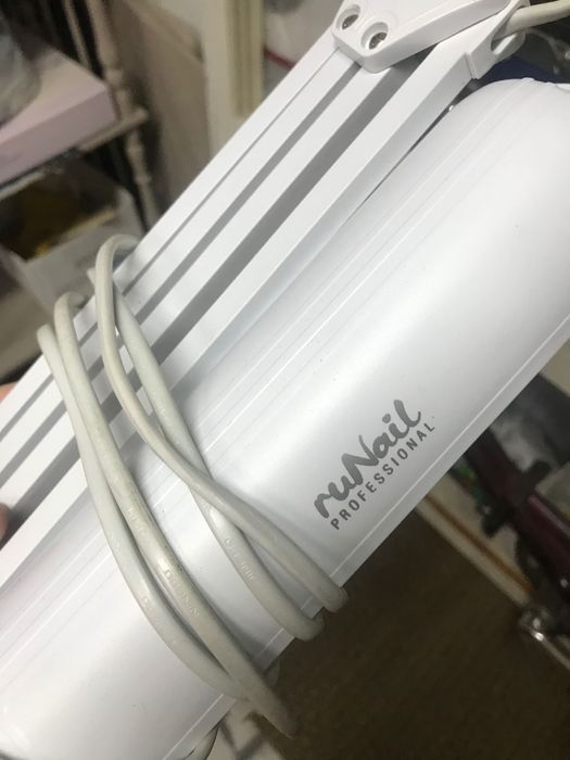 Лампа для маникюра Runail