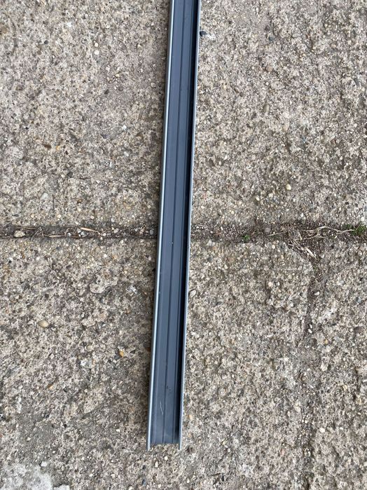 Продавам UW профили за гипсокартон дължина 4 метра