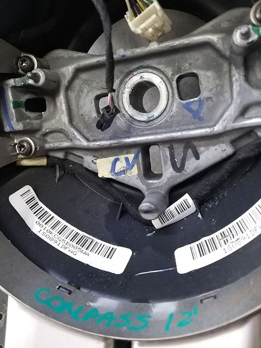 Volan in 3 spite cu comenzi si padele jeep compass mk49 68064791ad 1sq891dfag