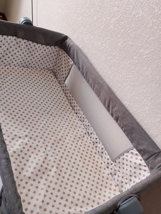 Детская кроватка манеж