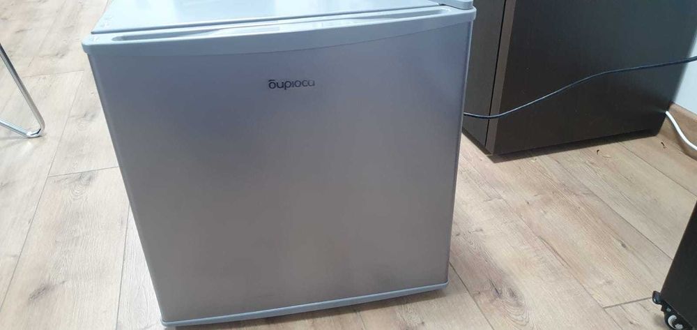 холодильник Бирюса 50 л