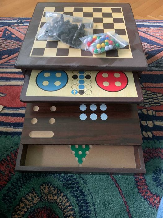 Малка настолна маса с 6 игри